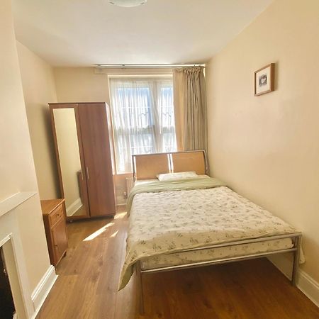 Separate Rooms By The Thames Londres Exterior foto